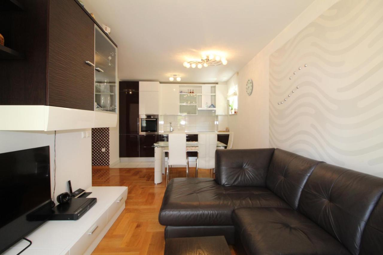 Macadamia Apartment With Garage Parking Split Exterior foto