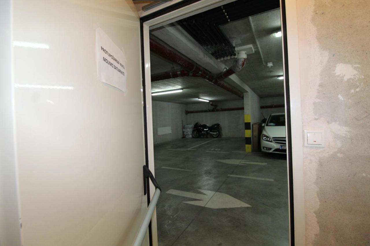 Macadamia Apartment With Garage Parking Split Exterior foto