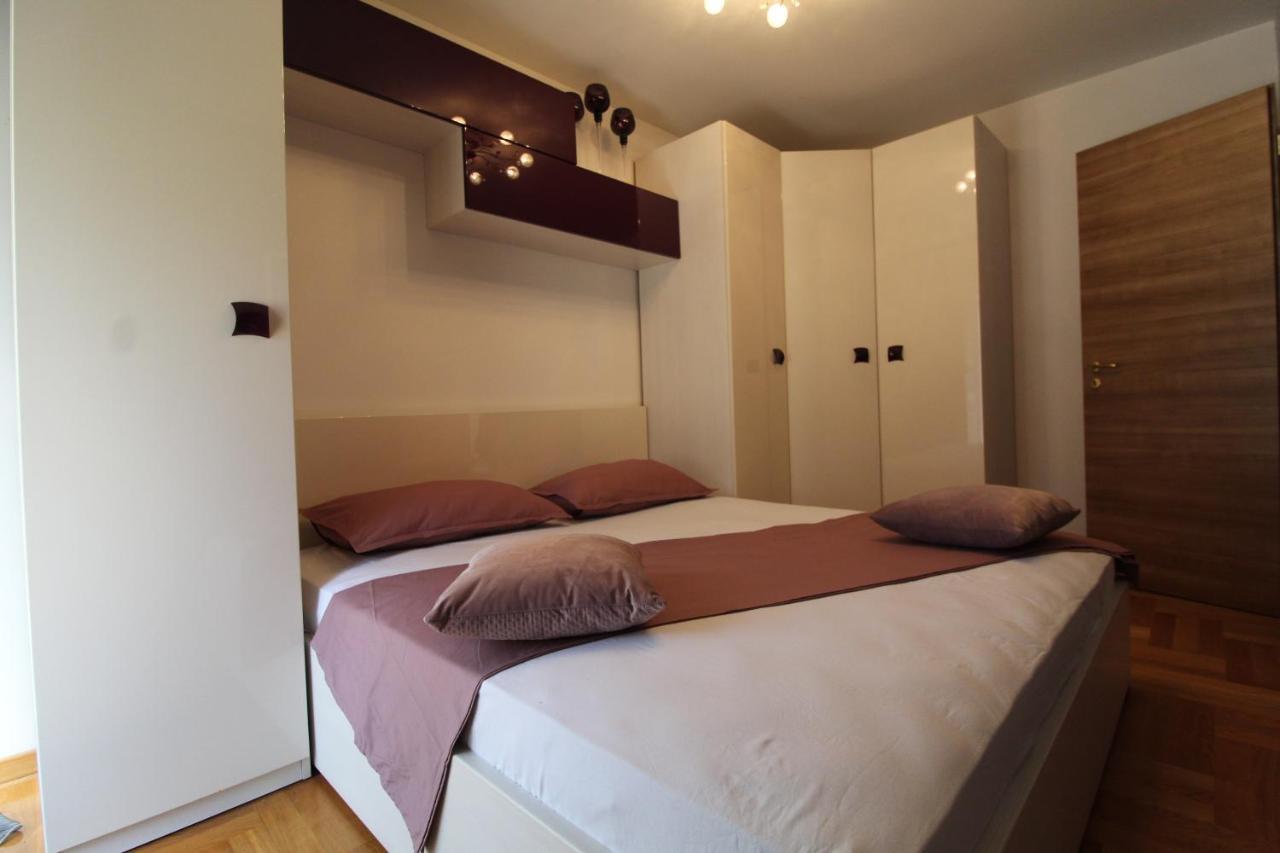 Macadamia Apartment With Garage Parking Split Exterior foto
